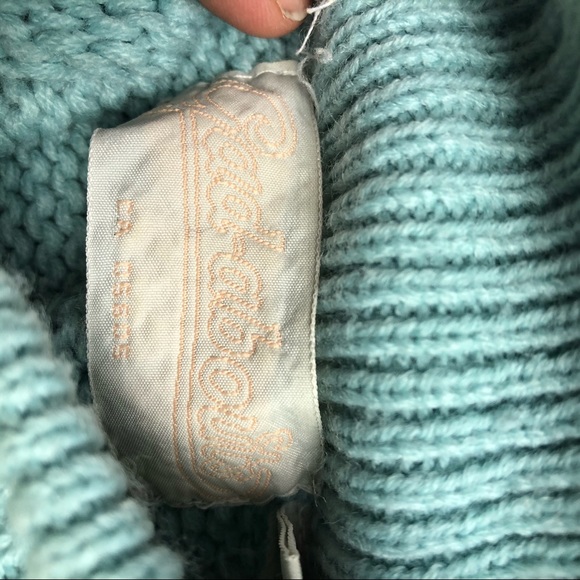 Vintage Women’s Acrylic Knit Large Blue Sweater - Picture 3 of 4